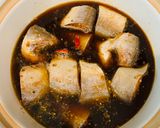 Hình bước làm 3 của món Cá kho sả ớt