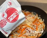 A picture of step 7 of Stir-Fried Fresh Vegetables and Pork.