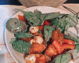 Foto del paso 2 de la receta: Ensalada de Espinacas con Queso y Salmón