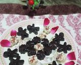 टेड्डी बेयर एंड फ्लावर शेप चॉकलेट (teddy bear and flower shaped chocolate recipe in Hindi) रेसिपी चरण 4 फोटो
