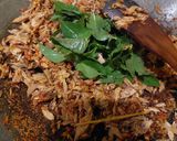 Foto langkah ke 3 dari resep Tongkol Suwir Pedas.