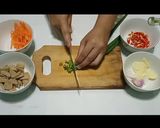 Foto langkah ke 4 dari resep Nasi goreng pop mie.