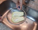 Foto do passo 2 de Massa fresca de manjericão com molho de tomate caseiro