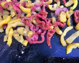 Une image de l'étape 6 de Poivrons bicolores marinés cumin, ail et coriandre à la plancha.