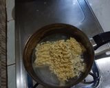 Foto langkah ke 1 dari resep Omelet mie instan.