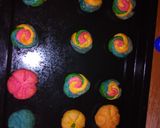 A picture of step 6 of Rainbow flower cookies😀#cookiecontest.