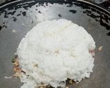 Foto langkah ke 4 dari resep Nasi Goreng Merah Khas Surabaya.