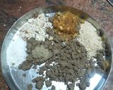 A picture of step 4 of Bajra-gud pinni.