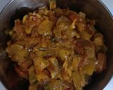 A picture of step 4 of Onion_Tomato chatuny.