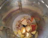 A picture of step 1 of Apple banana shake.