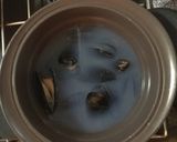 Foto del paso 6 de la receta: Mis fussiles al fierrito en salsa de mejillones