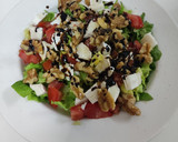 Foto del paso 5 de la receta: Ensalada con tomate, queso y nueces
