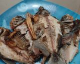 Foto langkah ke 1 dari resep Bawal Kupas Membara.
