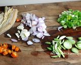 Foto langkah ke 1 dari resep Nasi Goreng Ikan Asin.