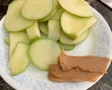A picture of step 4 of Vegan apple chips.