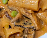 Foto del paso 6 de la receta: Rigattoni en salsa rosa de setas
