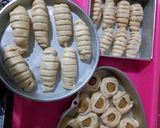 Foto langkah ke 8 dari resep Roti Manis isi Pisang.