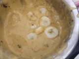 કેળા ના ભજીયા(Kela bhajiya recipe in Gujarati)