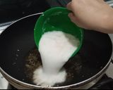 A picture of step 1 of Aloo Matar.