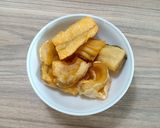 Hình bước làm 1 của món Cơm nguội khô cá dứa