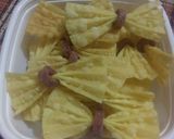 Foto langkah ke 9 dari resep 28. (Hanya) Kulit Pangsit Goreng (yg dipitain) Cakep.
