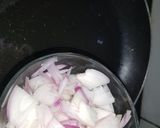 A picture of step 2 of Iranian omelette.