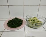Foto langkah ke 1 dari resep Tumis Pepaya Muda & Daun Singkong.