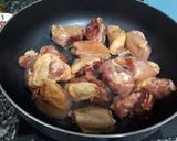 Foto del paso 2 de la receta: Pollo en salsa