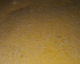 Foto del paso 3 de la receta: Milanesas rebozadas con polenta y condimentadas con albahaca