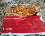 Foto del paso 1 de la receta: Ensalada de pasta y aguacate congelado o fresco tú eliges