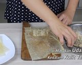 Foto langkah ke 8 dari resep Lumpia Udang Kulit Tahu - Resep Sedap.