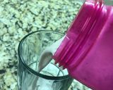 A picture of step 4 of Vanilla Milkshake.