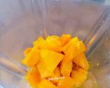 Hình bước làm 1 của món Mango Smoothies (Sinh tố xoài)