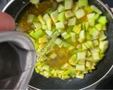 ગલકા સેવ નું શાક (Galka Sev Shak Recipe In Gujarati) રેસીપી સ્ટેપ2ફોટો