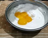 Foto langkah ke 2 dari resep Genoise Oven Tangkring. Basic Sponge Cake for a Layer Cake.