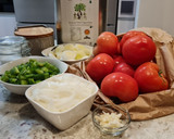 Foto del paso 1 de la receta: Patatas guisadas con carne y tomate