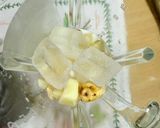 Gambar langkah 2 resipi 👩‍🍳Creamy Banana-Apple Juice.