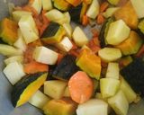 Foto del paso 1 de la receta: Sopita de verduras 🥔🌰🥕🍲