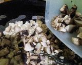 Foto langkah ke 4 dari resep Isian Ayam Jamur.
