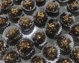 Foto langkah ke 5 dari resep Bola Coklat Kacang.
