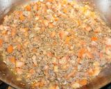 A picture of step 2 of Chile con carne taco bar.