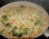 Foto del paso 4 de la receta: Pasta con pollo y brécol