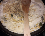 Foto del paso 3 de la receta: Poblano relleno de queso en salsa de jocoque
