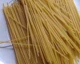 Foto del paso 5 de la receta: Camarones con salsa de espinacas y fideos