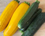 Une image de l'étape 1 de 🌱 Courgettes à la provençale.