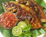 Foto langkah ke 4 dari resep Ikan kuwe bakar.