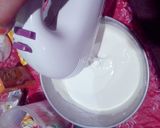 Foto langkah ke 2 dari resep Bolu Kukus Rainbow 31.