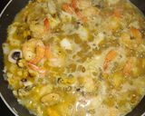 A picture of step 4 of Spicy ButterRum SeaFood Mix.