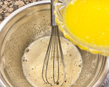 Foto del paso 3 de la receta: Pastel de requesón y pasas “sin gluten “