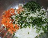 A picture of step 1 of Mix Vegetable Pakoda.